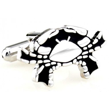 Butoni camasa argintii cu model crab